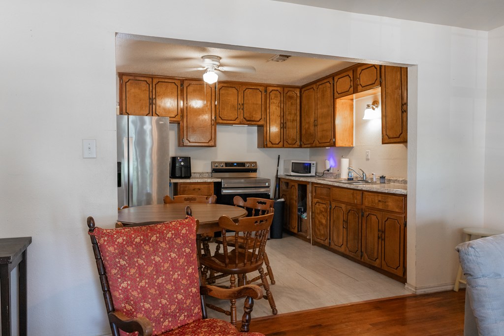 San Angelo, Texas 76904, United States, 2 Bedrooms Bedrooms, ,1 BathroomBathrooms,Residential,Active,190063