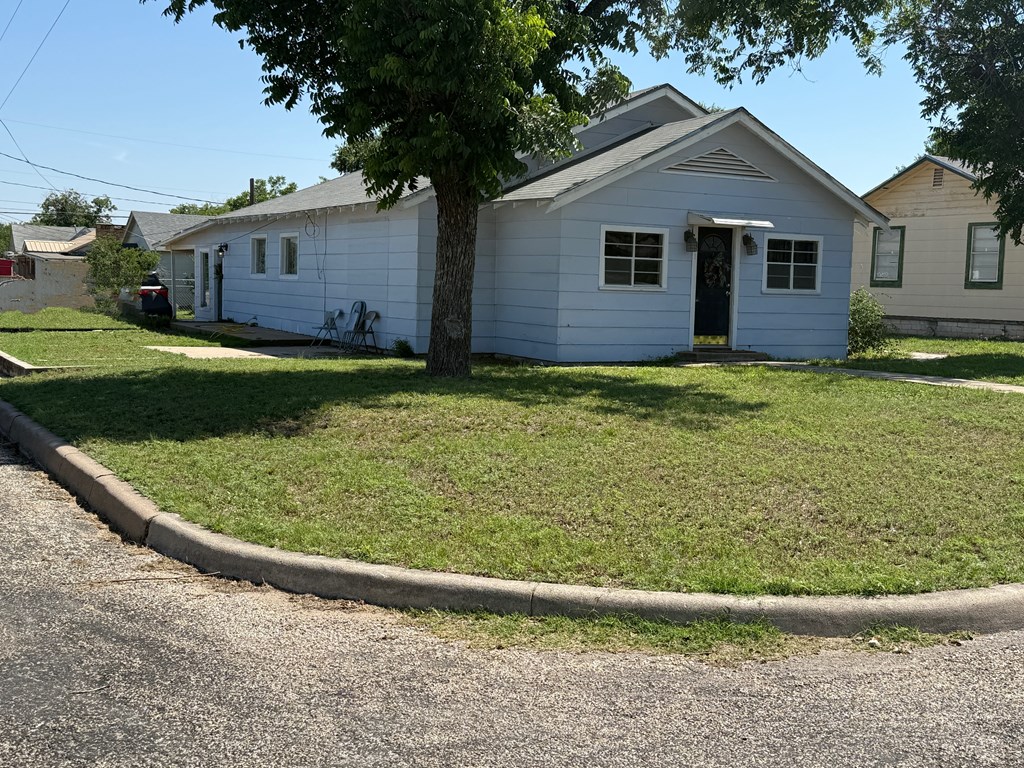 731 Veck St, San Angelo, Texas image 2