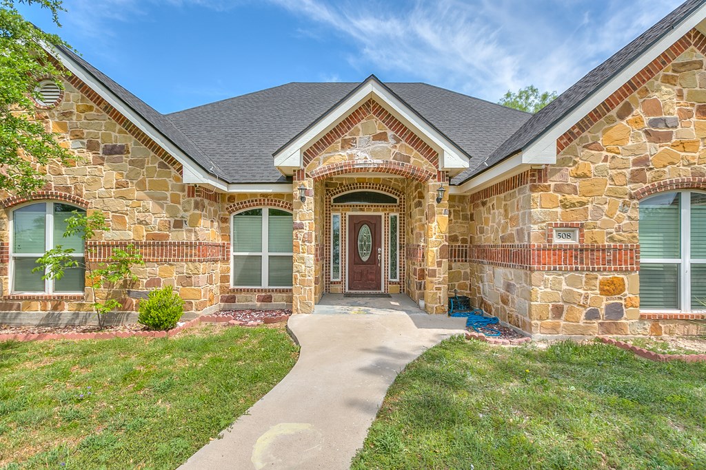 508 Mccarver Dr, Ballinger, Texas image 5