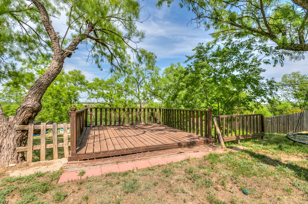 508 Mccarver Dr, Ballinger, Texas image 25