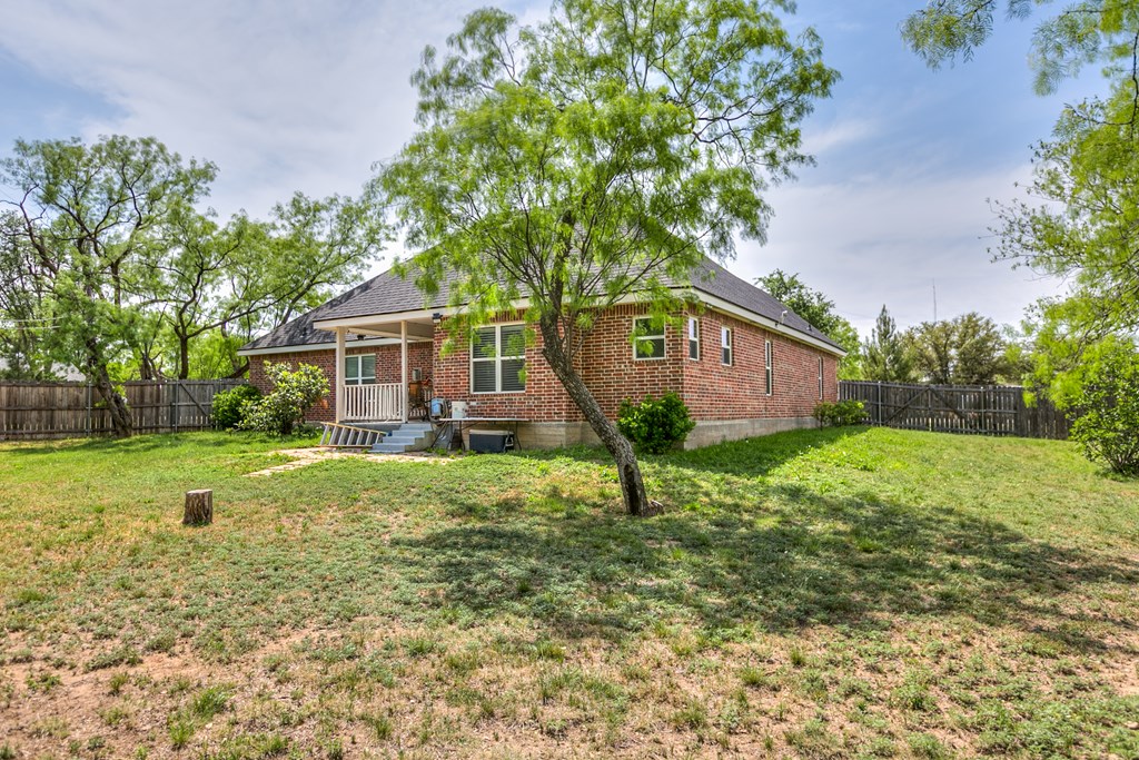 508 Mccarver Dr, Ballinger, Texas image 27