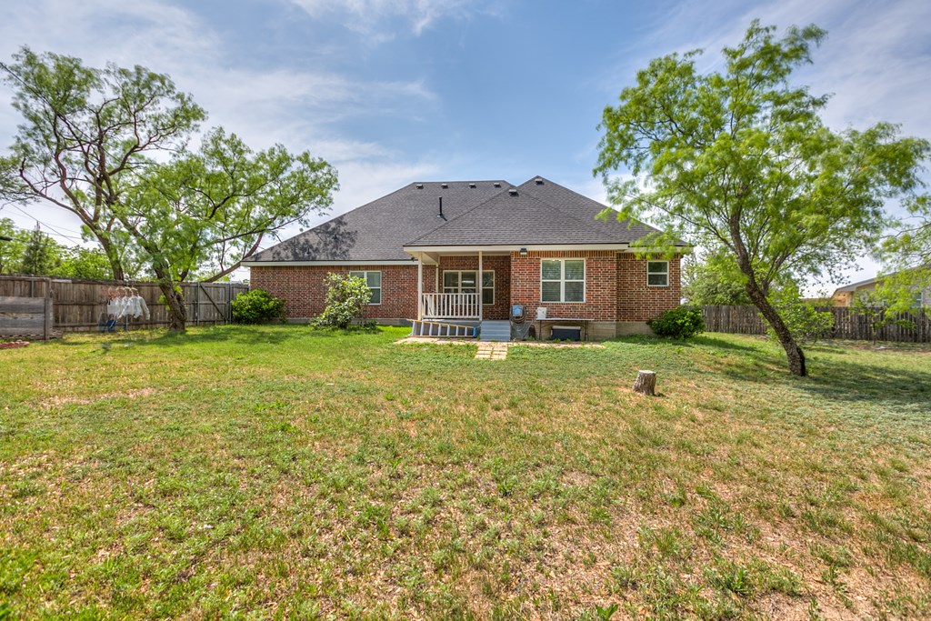 508 Mccarver Dr, Ballinger, Texas image 24