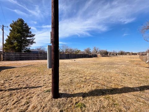 Vacant Land For Sale - 504 W Oak Avenue<br/> Irion County, Mertzon, TX 76941