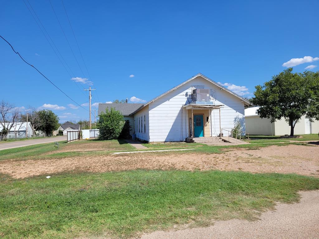 1301 Broad Ave, Ballinger, Texas image 1