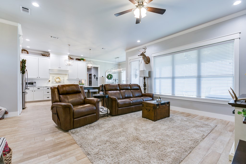 5926 Bridlewood Court, San Angelo, Texas image 9