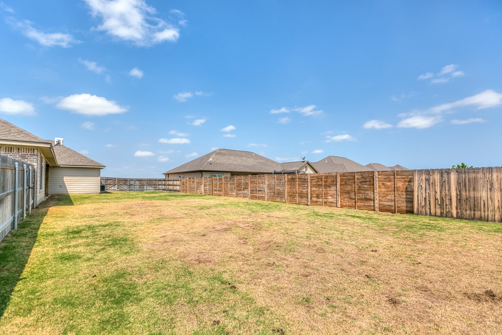 5926 Bridlewood Court, San Angelo, Texas image 40