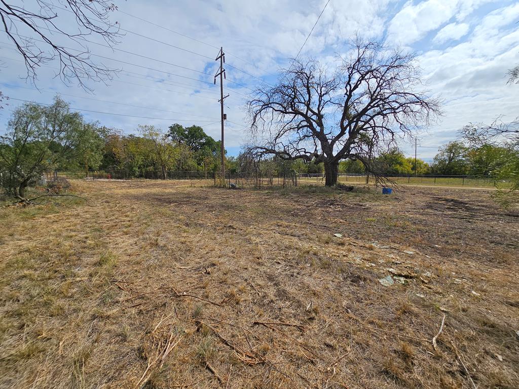 801 Barnett St, Eden, Texas image 30