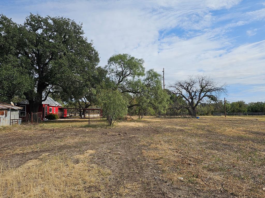 801 Barnett St, Eden, Texas image 31