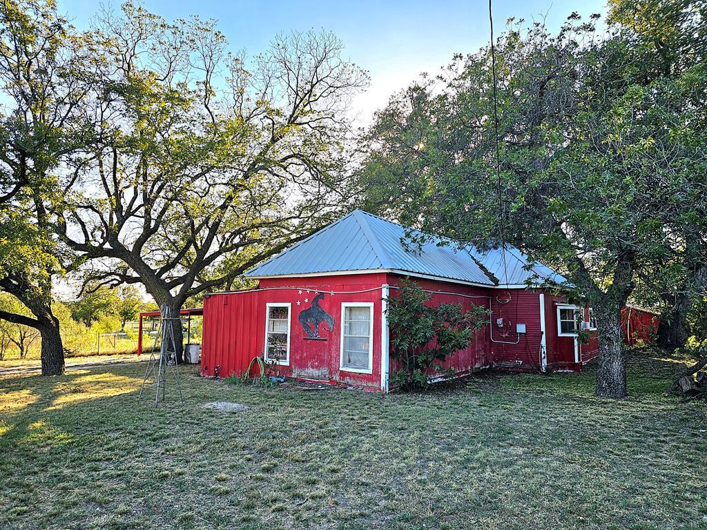 801 Barnett St, Eden, Texas image 17