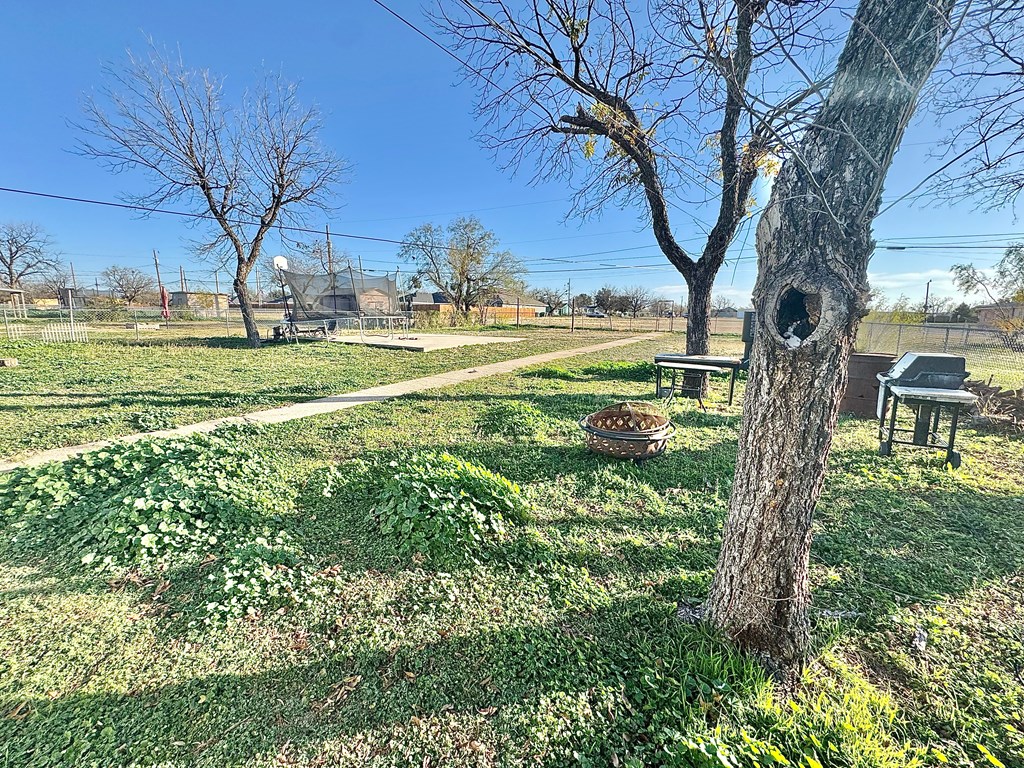 111 Belaire Ave, San Angelo, Texas image 13