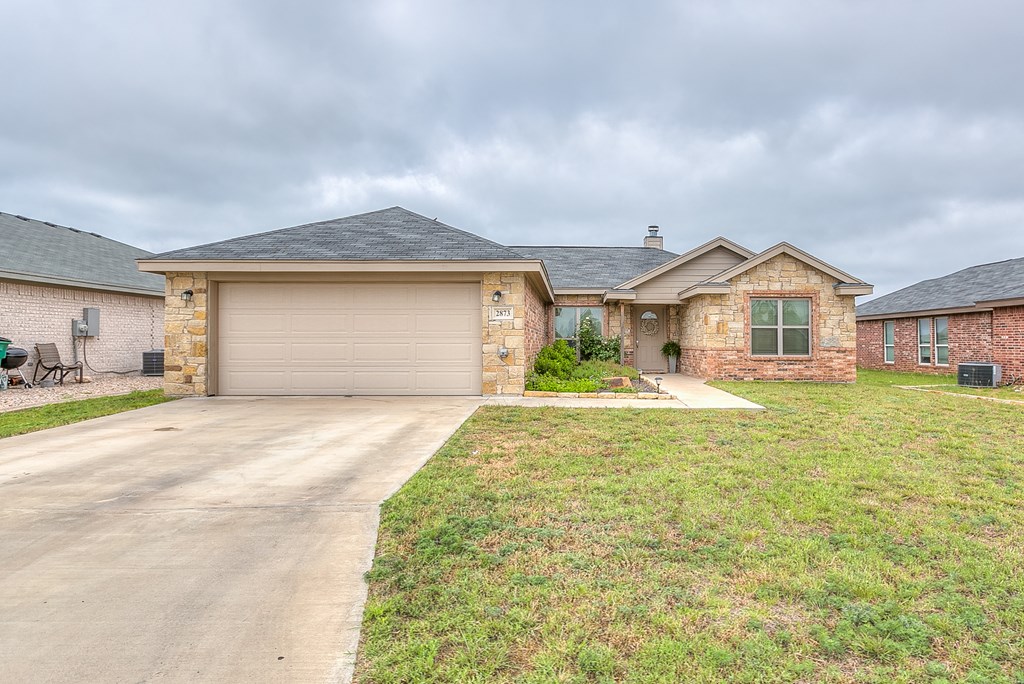 2873 Joshua St, San Angelo, Texas image 2