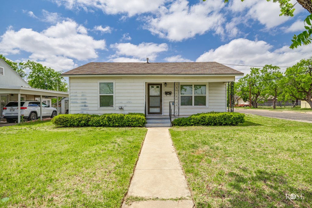 321 N Park St, San Angelo, Texas image 3