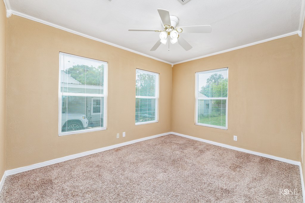 321 N Park St, San Angelo, Texas image 18