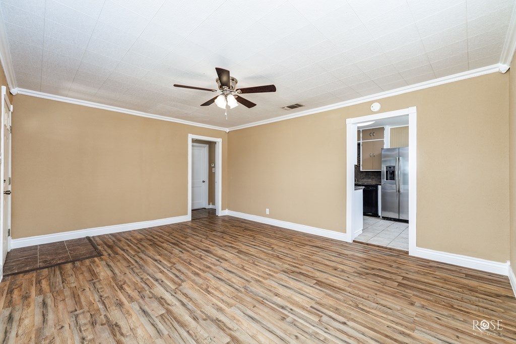 321 N Park St, San Angelo, Texas image 8