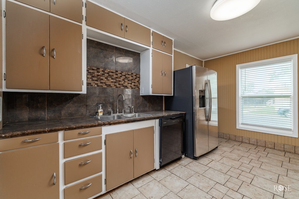 321 N Park St, San Angelo, Texas image 11