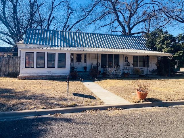 1106 Ave D, Ozona, Texas image 1