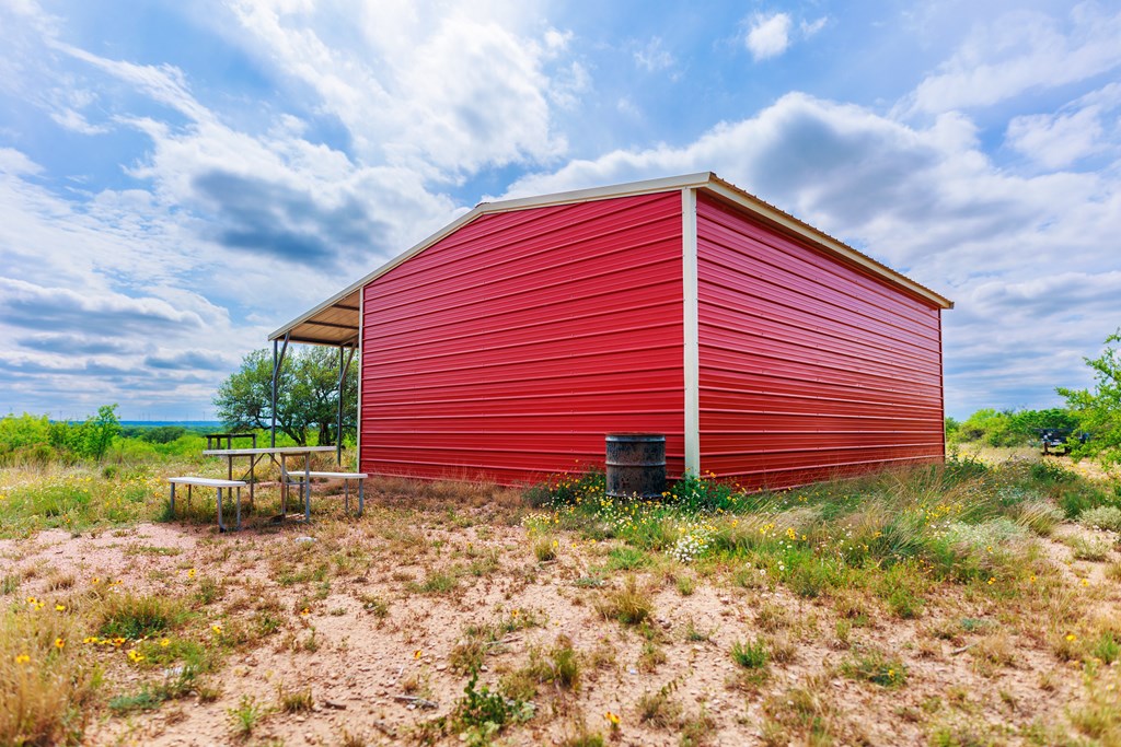 Land, Lohn, Texas image 4