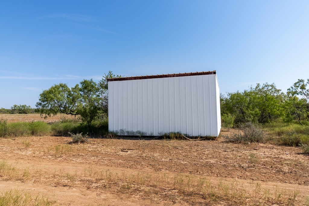 2280 County Rd 4606, Millersview, Texas image 41