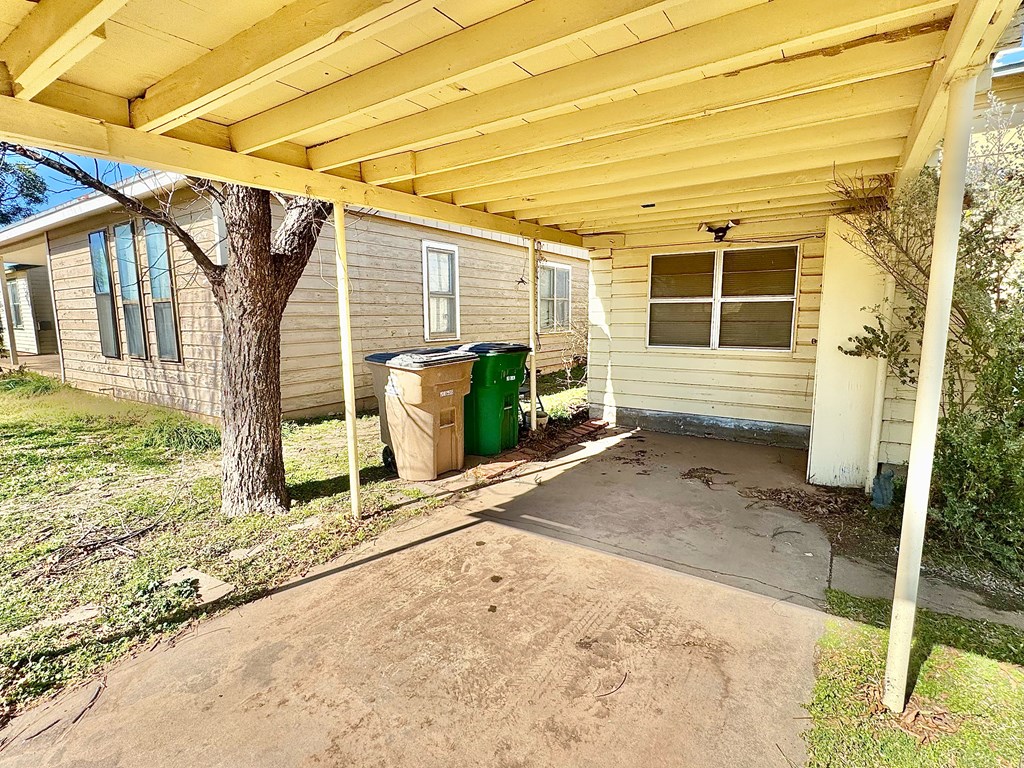 1318 E Harris Ave, San Angelo, Texas image 2