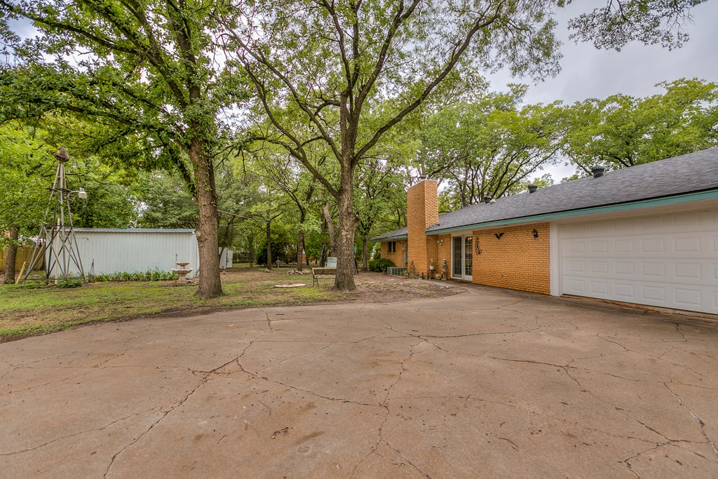 120 Belair, Winters, Texas image 45