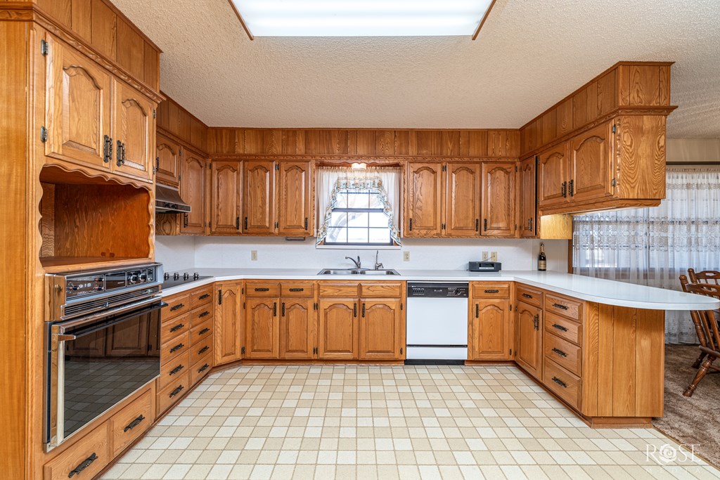 San Angelo, Texas 76904, United States, 3 Bedrooms Bedrooms, ,2 BathroomsBathrooms,Residential,Active,231931