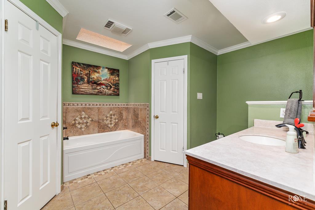 4509 Shingle Oak Lane, San Angelo, Texas image 22