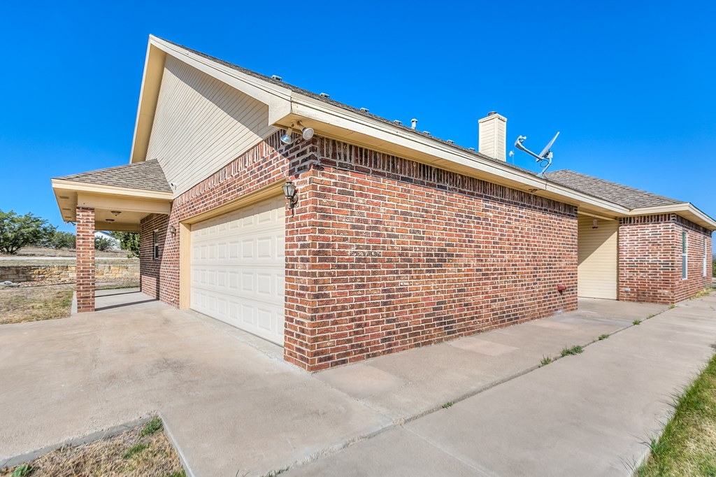 3469 Encino Dr, Christoval, Texas image 11