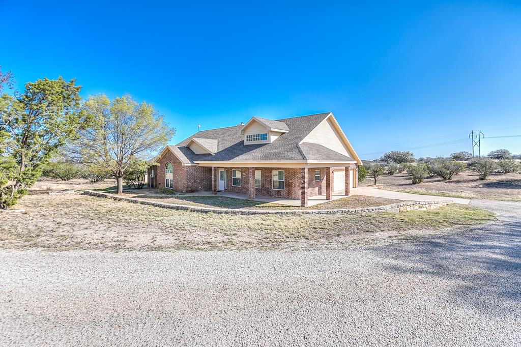 3469 Encino Dr, Christoval, Texas image 1