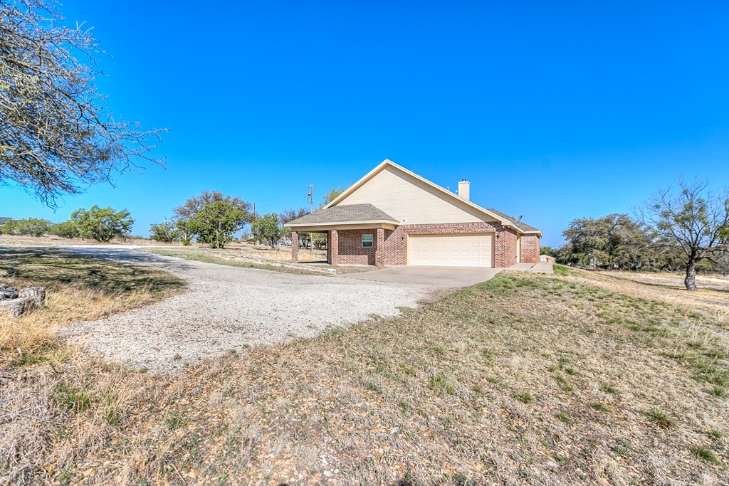 3469 Encino Dr, Christoval, Texas image 7