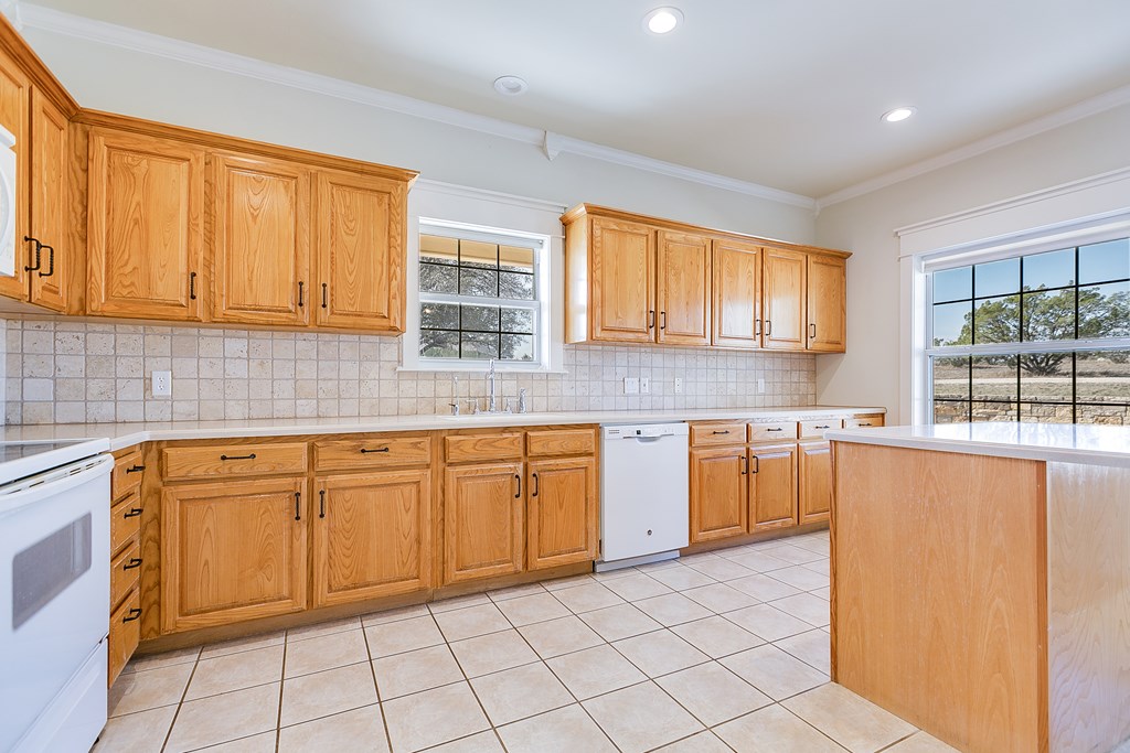 3469 Encino Dr, Christoval, Texas image 38