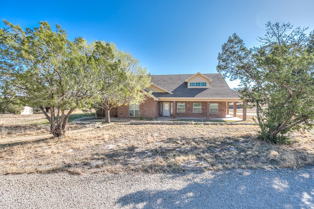 3469 Encino Dr, Christoval, Texas image 2