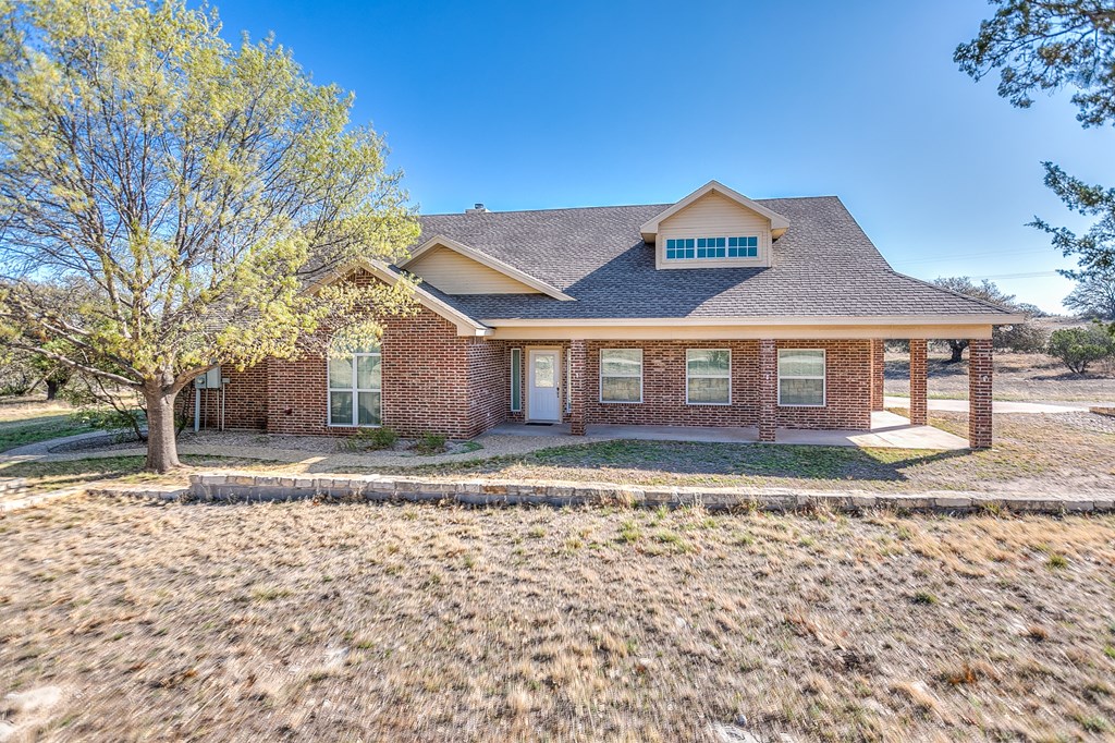 3469 Encino Dr, Christoval, Texas image 3