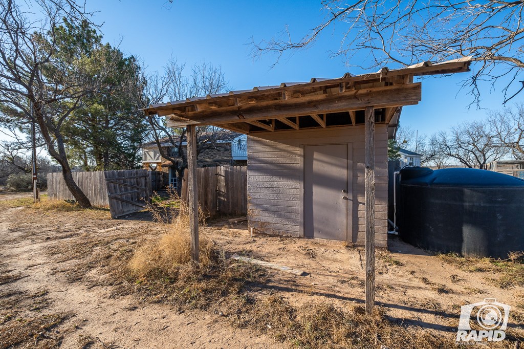 584 County Rd 211, Mertzon, Texas image 45