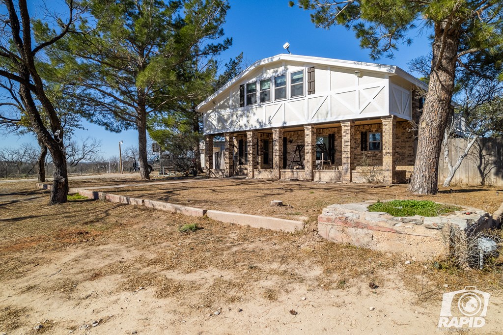 584 County Rd 211, Mertzon, Texas image 3