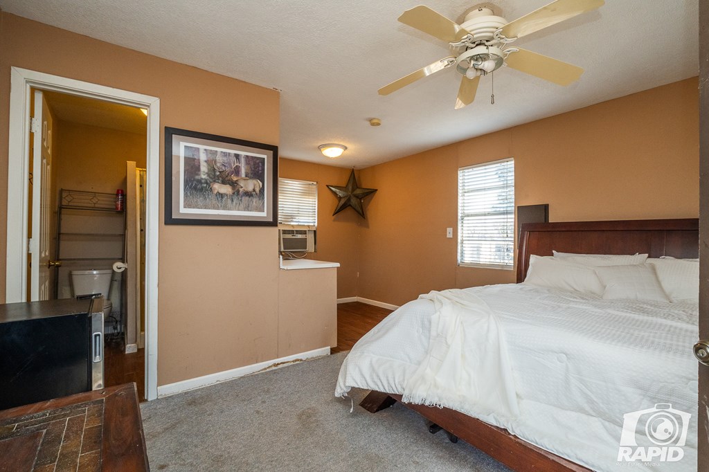 584 County Rd 211, Mertzon, Texas image 32