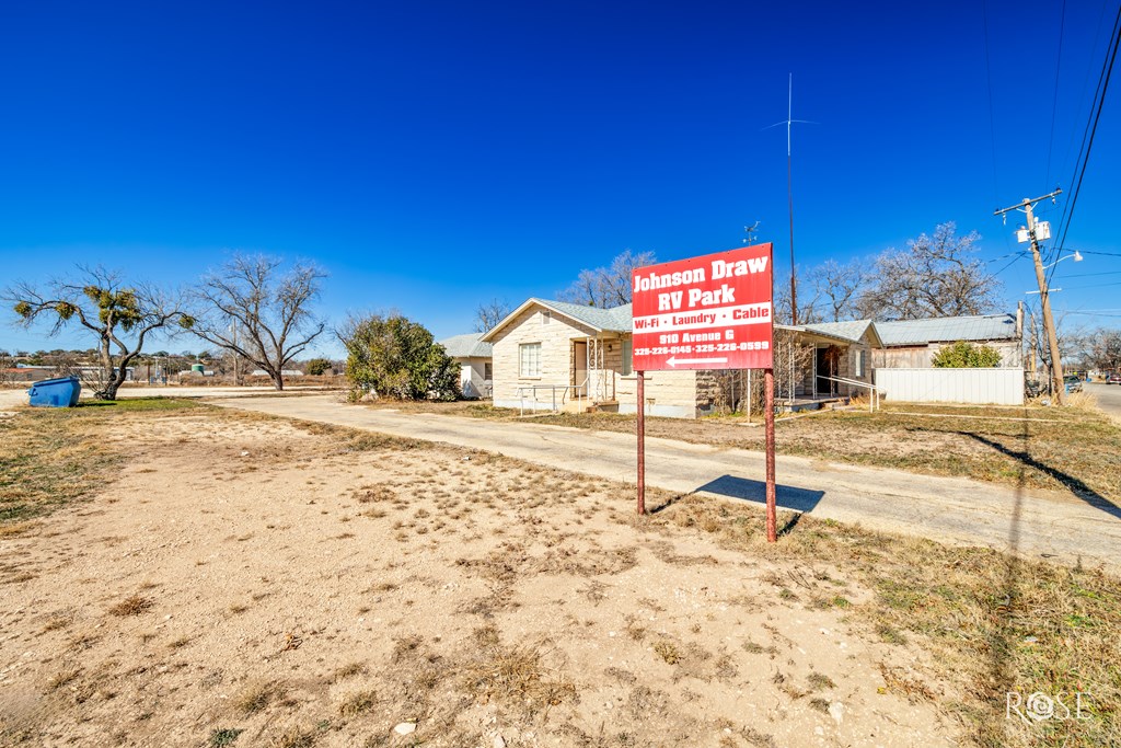 908 910 Ave G, Ozona, Texas image 30