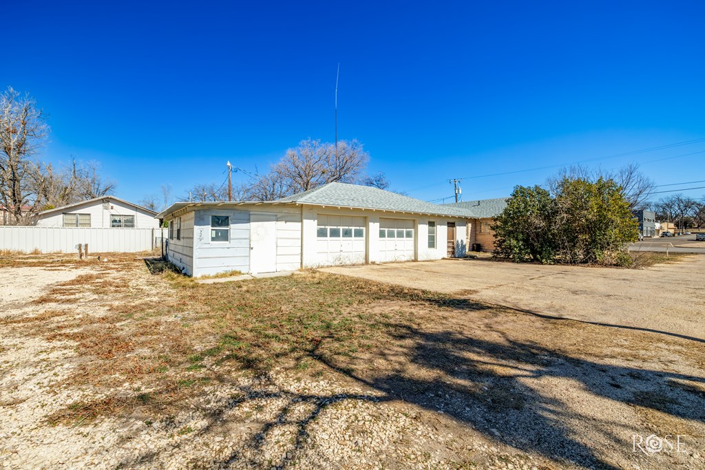 908 910 Ave G, Ozona, Texas image 19