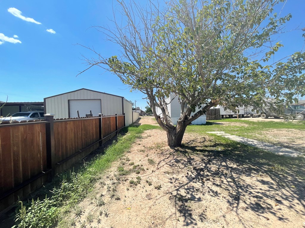 807809 Upton St, Rankin, Texas image 7