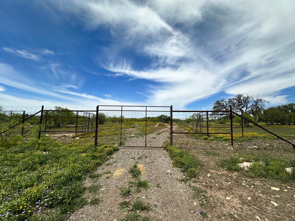 1821 Ranch Rd 864, Sonora, Texas image 21