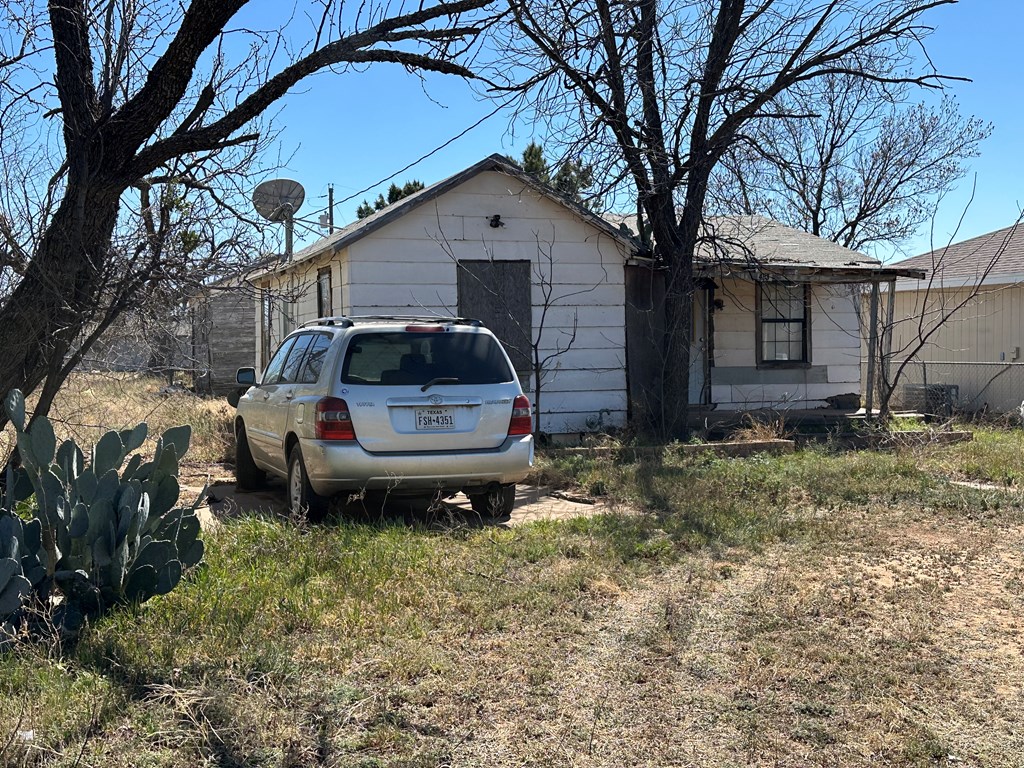 403 E 47th St, San Angelo, Texas image 2