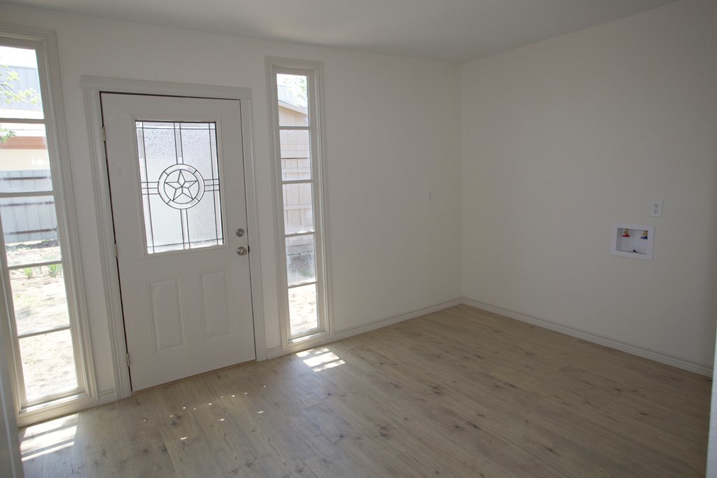 115 W 3rd St, San Angelo, Texas image 10