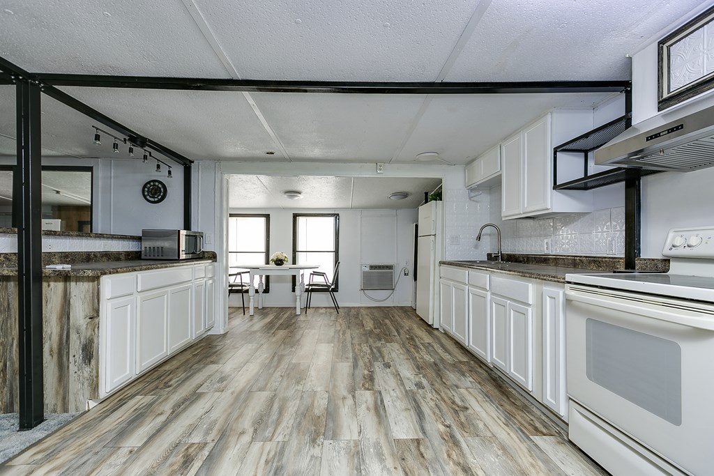 1307 East Ave, Ballinger, Texas image 16