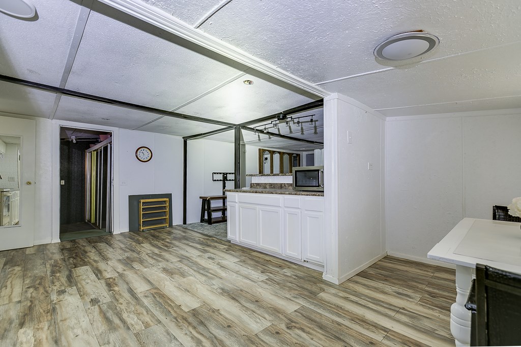 1307 East Ave, Ballinger, Texas image 17