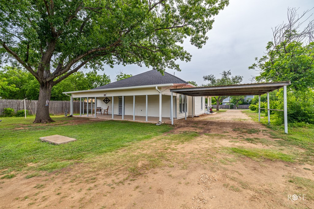 112 5th Ave, Coleman, Texas image 28