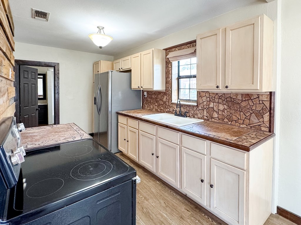 2302 W Twohig Ave, San Angelo, Texas image 9