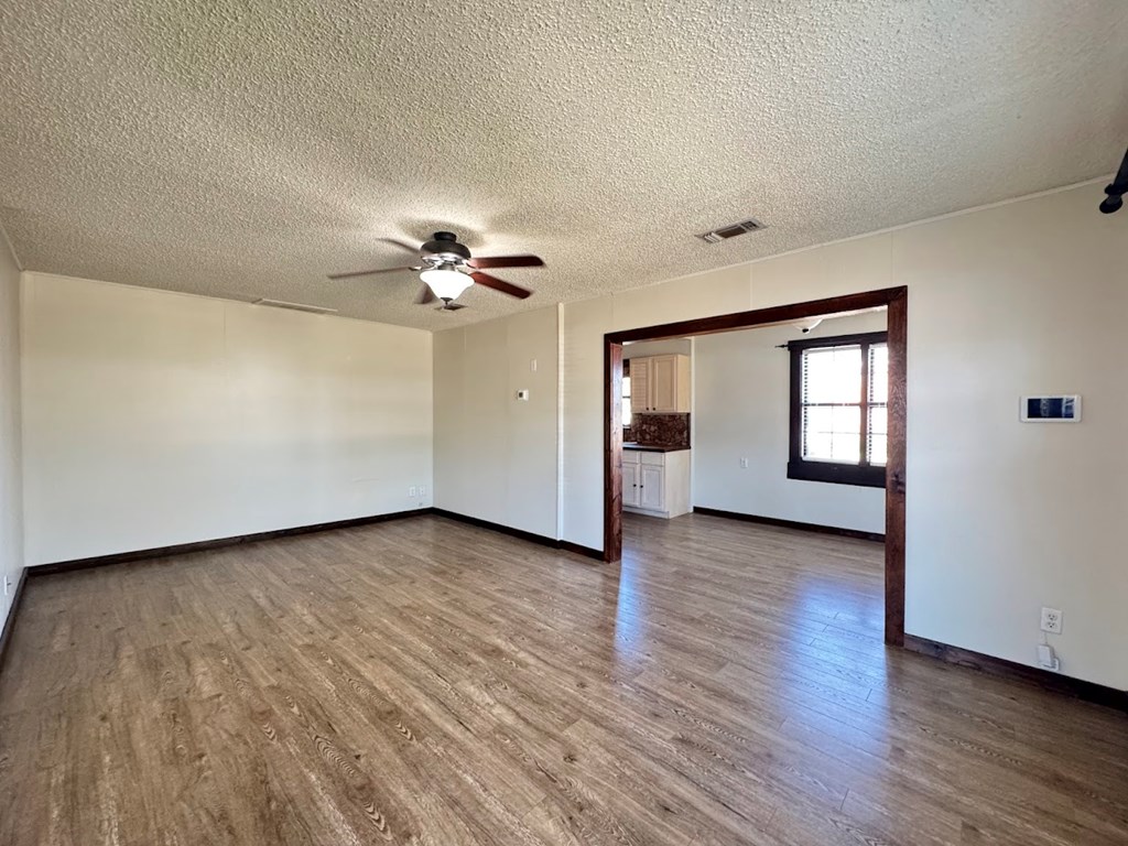 2302 W Twohig Ave, San Angelo, Texas image 4
