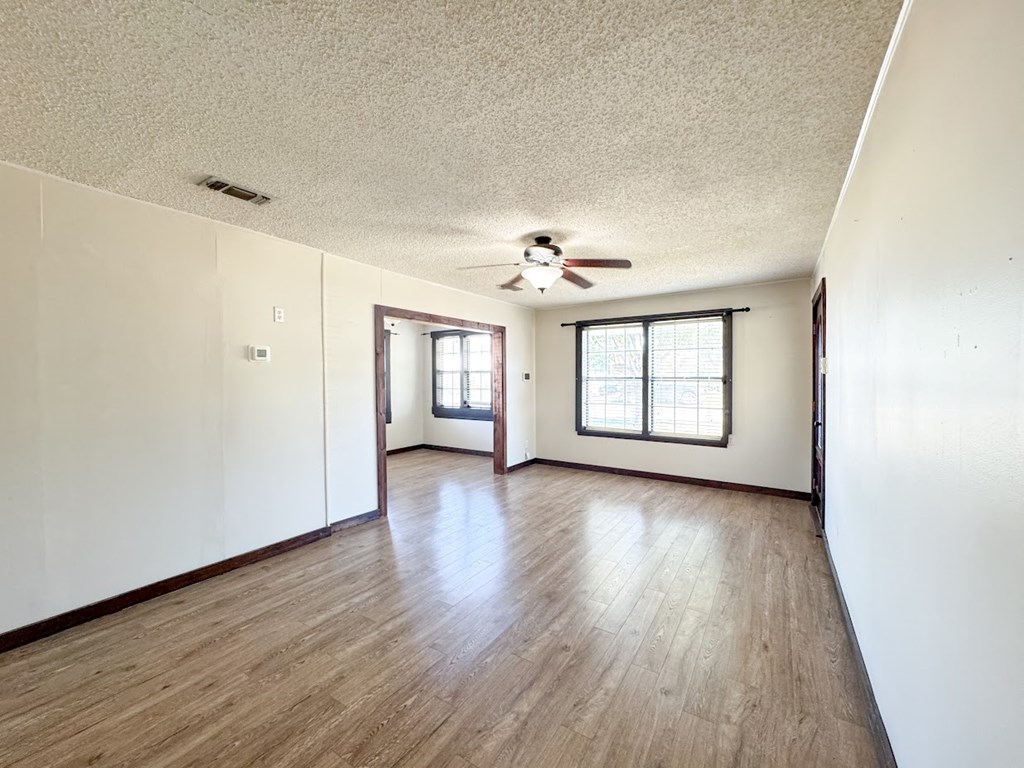 2302 W Twohig Ave, San Angelo, Texas image 5