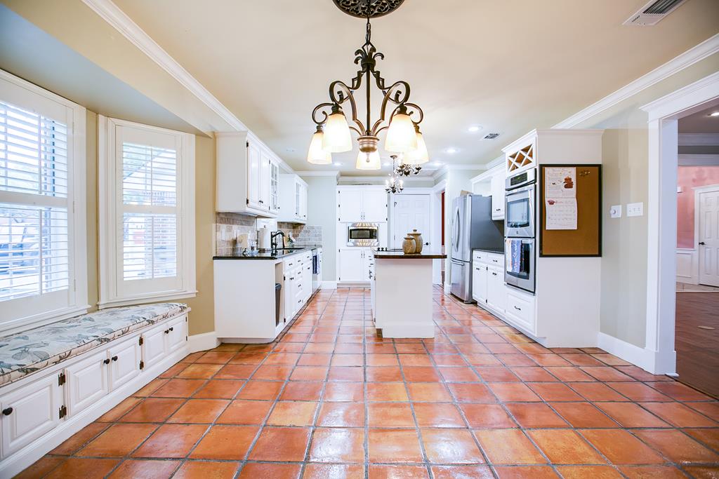 5413 Bent Oak Court, San Angelo, Texas image 3