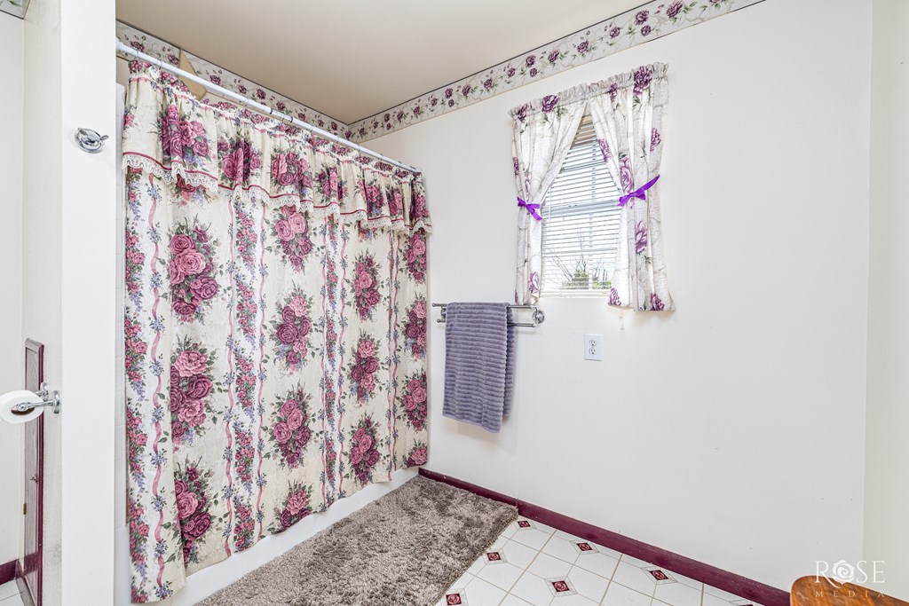 San Angelo, Texas 76901, United States, 3 Bedrooms Bedrooms, ,2 BathroomsBathrooms,Residential,Active,175050