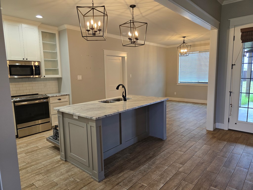 5989 Bridlewood Court, San Angelo, Texas image 5